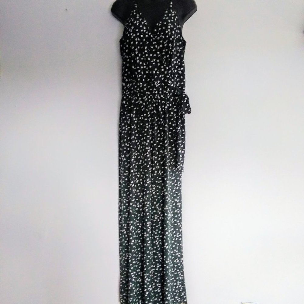 KAILEIGH Rochelle Knit Jumpsuit Green Floral size LP